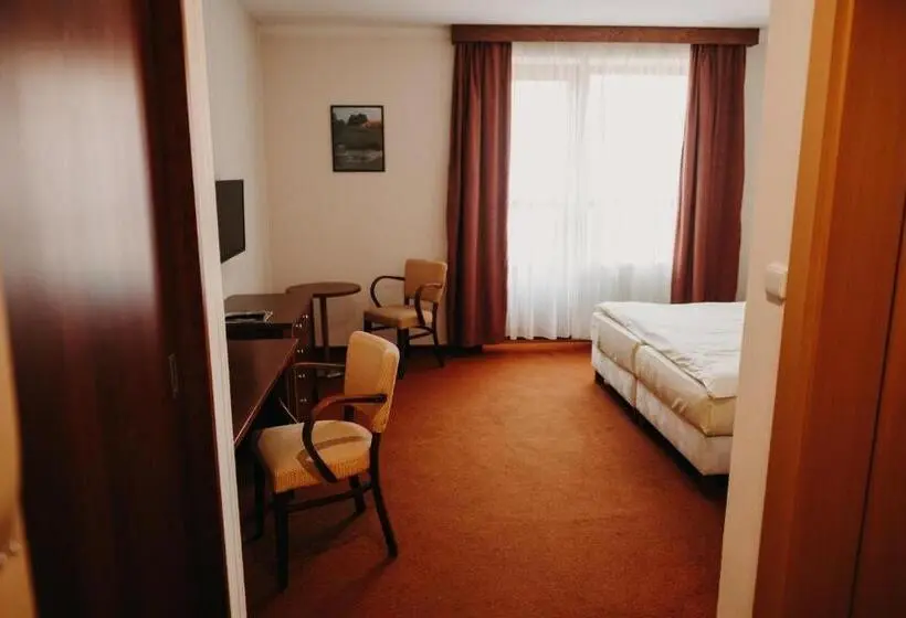 スタンダードルーム, Golf Hotel Austerlitz