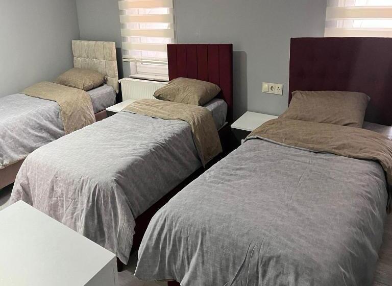 اتاق استاندارد سه نفره, Grand Whi̇te Sui̇t Otel