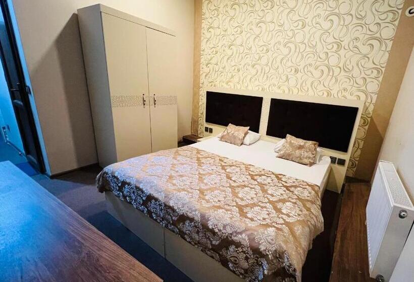 غرفة قياسية, Khegany Mall