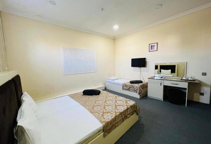 חדר סטנדרט לשלושה, Khegany Mall