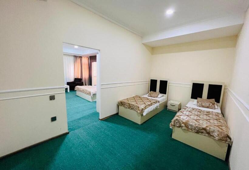 جناح عائلي, Khegany Mall