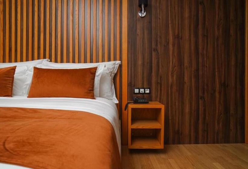 带城市景观的套间, Razane Hôtel