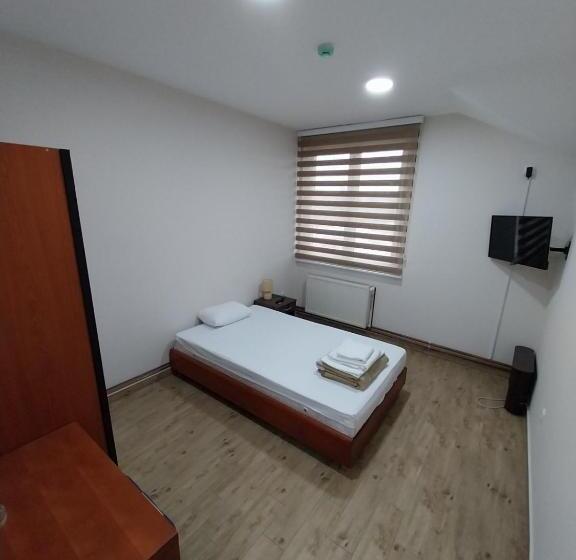 اتاق استاندارد یک نفره, Konačište Almex In