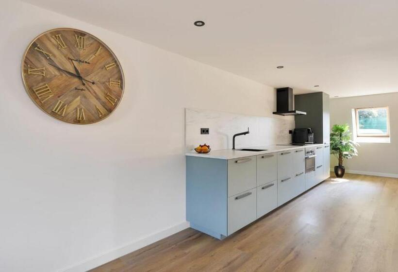 اتاق استاندارد, Huisje Wenum   Apeldoorn Met Jacuzzi