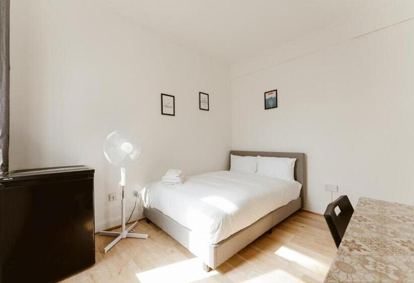 Номер Стандарт Совместная Ванная, Leyton Comfy Double Rooms   50
