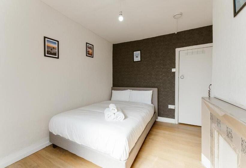 חדר סטנדרט חדר אמבטיה משותף, Leyton Comfy Double Rooms   50