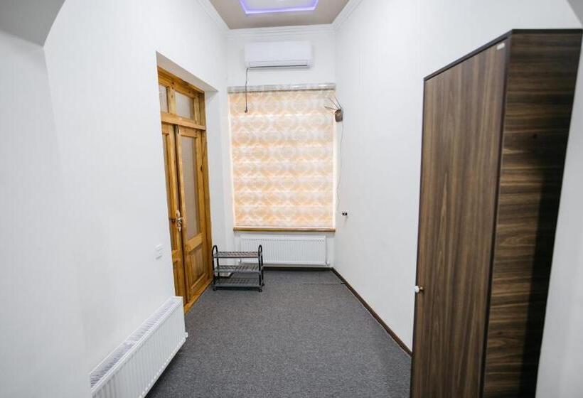 غرفة قياسية, Nazarxan