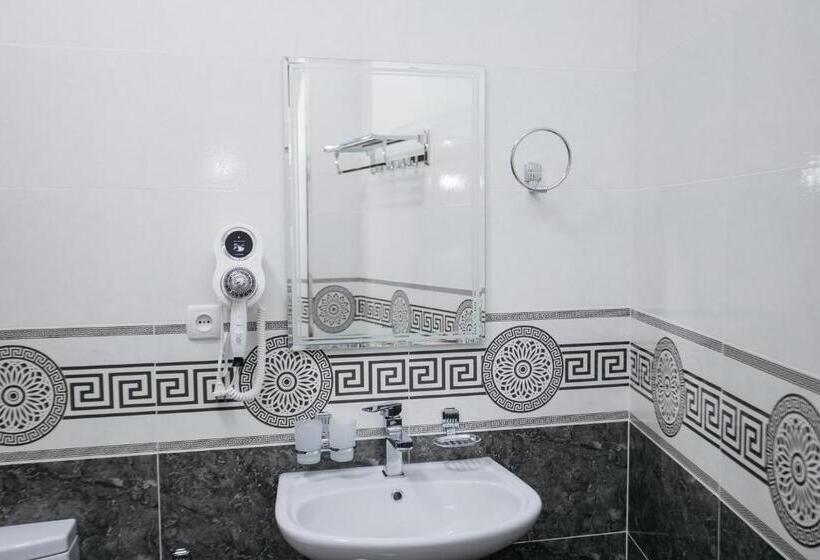 غرفة قياسية, Nazarxan