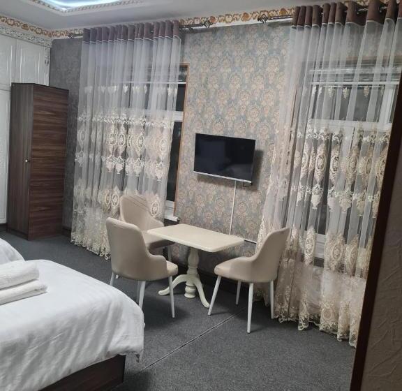 غرفة كومفورت ثلاثية, Nazarxan