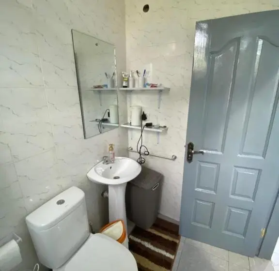 Sviitti Parveke, Oneworld Guesthouse & Events Centre