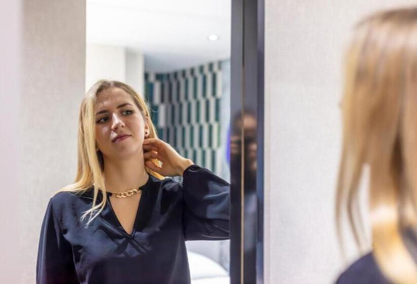 غرفة قياسية, Dem Premium Hotel   Round Trip Airport Service   Istanbul International Airport