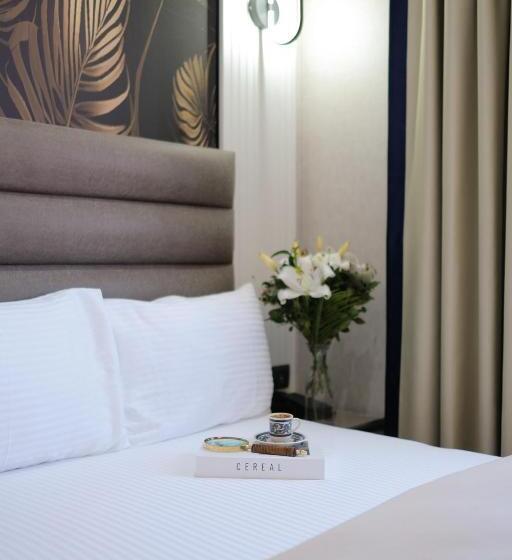 اتاق لوکس با بالکن, Dem Premium Hotel   Round Trip Airport Service   Istanbul International Airport