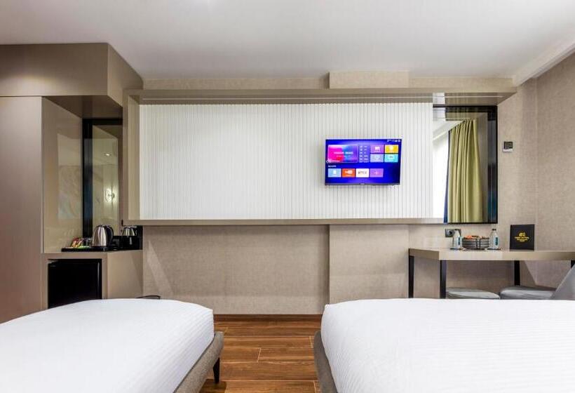 اتاق لوکس خانوادگی, Dem Premium Hotel   Round Trip Airport Service   Istanbul International Airport
