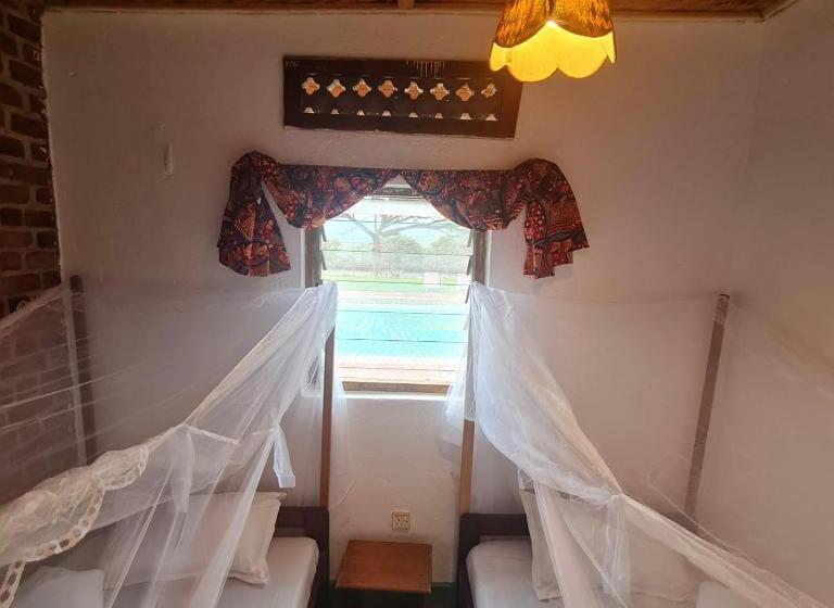 اتاق استاندارد, Rwekishokye Country Club