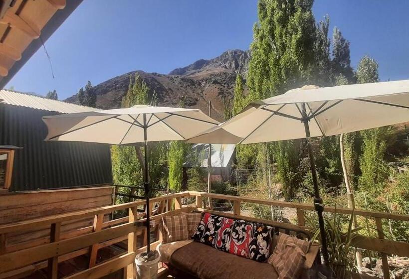 غرفة قياسية ثلاثية, Hostal Crisol