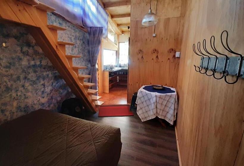 غرفة قياسية ثلاثية, Hostal Crisol