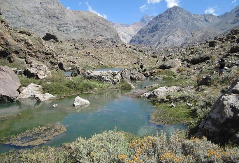 غرفة قياسية ثلاثية, Hostal Crisol