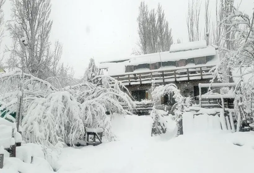 اتاق لوکس خانوادگی, Hostal Crisol