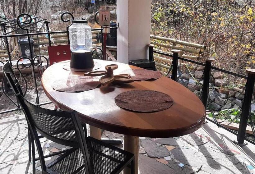 غرفة قياسية رباعية, Hostal Crisol