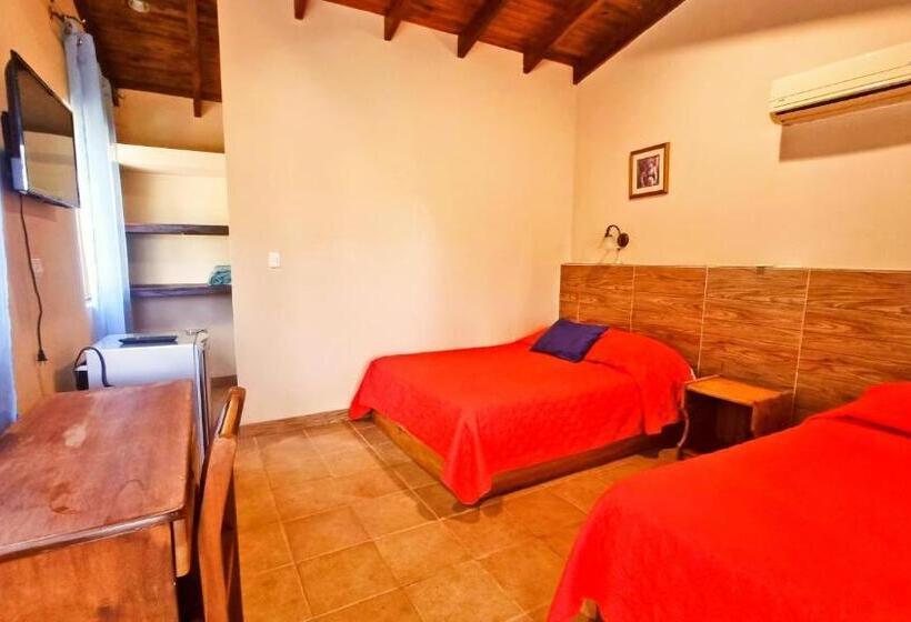 غرفة قياسية رباعية مطلة على الحديقة, Hacienda Angeles