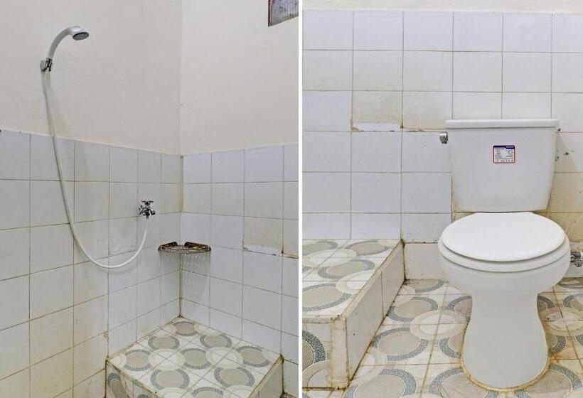 Номер Deluxe, Oyo Life 92685 Kost Arimbi