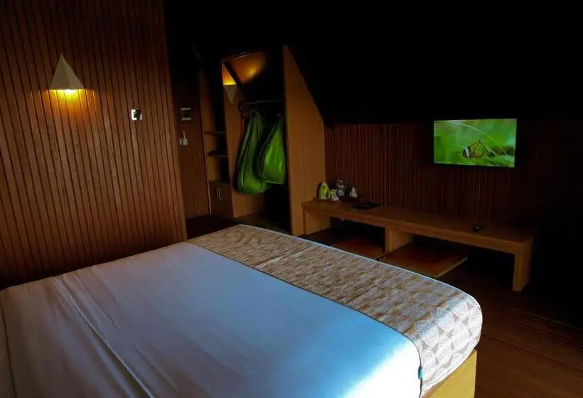 Deluxe Rum, Kema Merbabu Powered By Cocotel