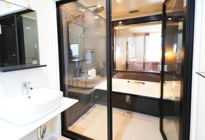 غرفة ديلوكس ثلاثية, Etcetera Guest House