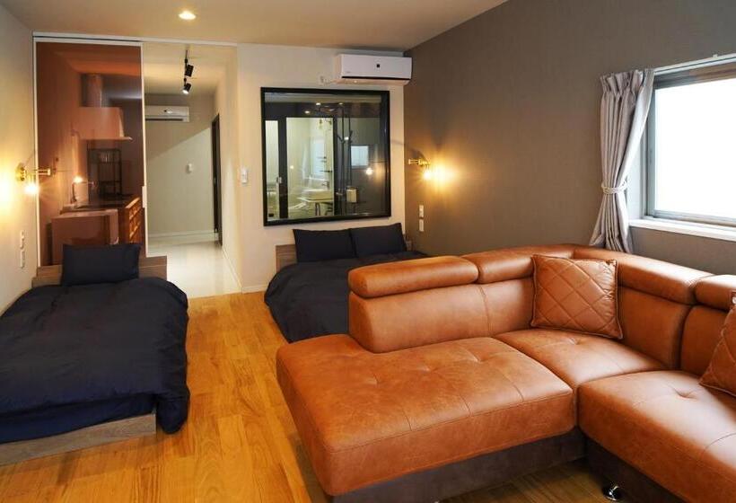 غرفة ديلوكس ثلاثية, Etcetera Guest House