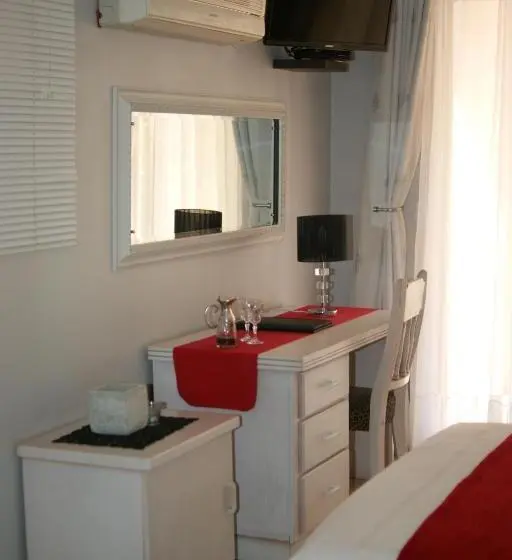 スタンダードインサイドビュールーム, Lakeside Guesthouse