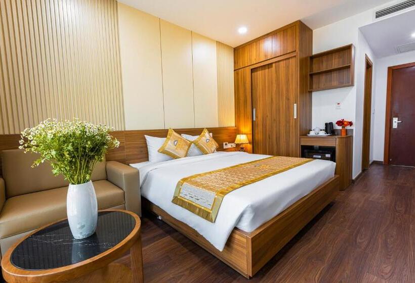 اتاق لوکس با تخت بزرگ, Tokyo Hotel Phan Rang