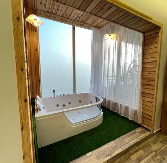 Suite con Terraza, فندق كوخ الضباب النماص