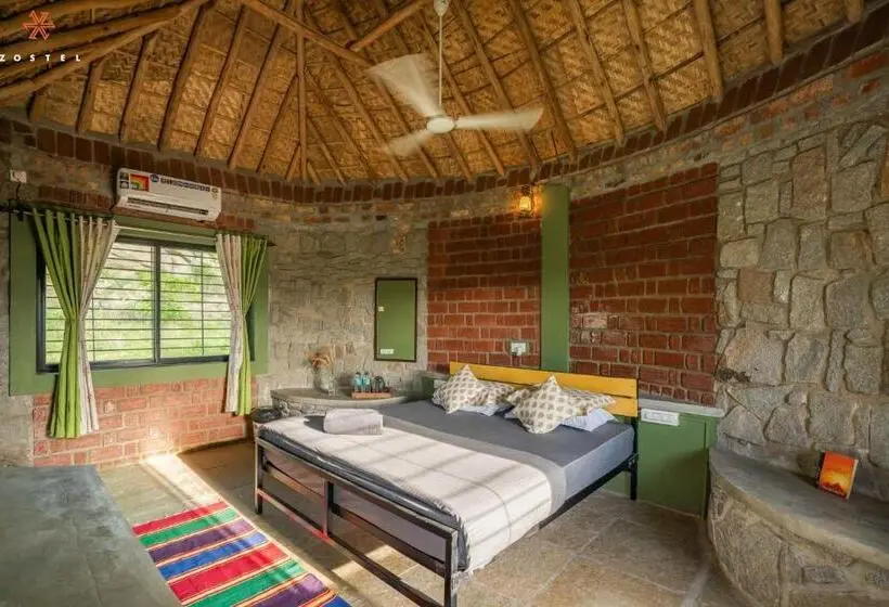 Deluxe-huone, Zostel Hampi