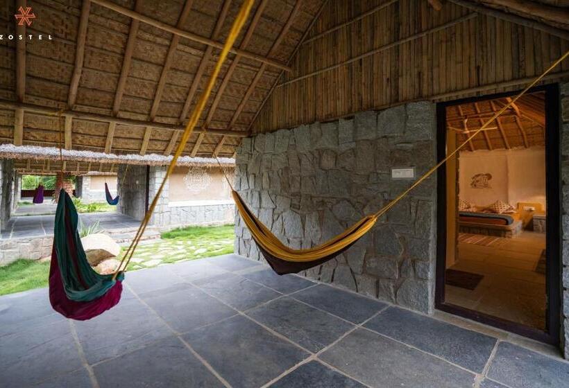 בקתה, Zostel Hampi