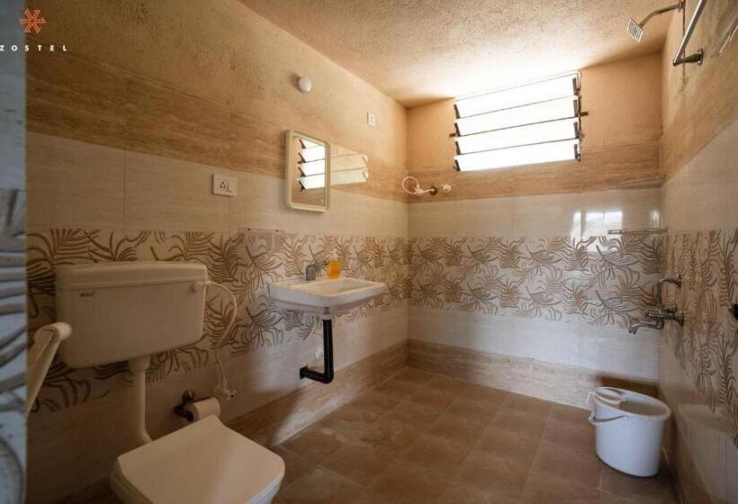 חדר סופריור לארבעה, Zostel Hampi