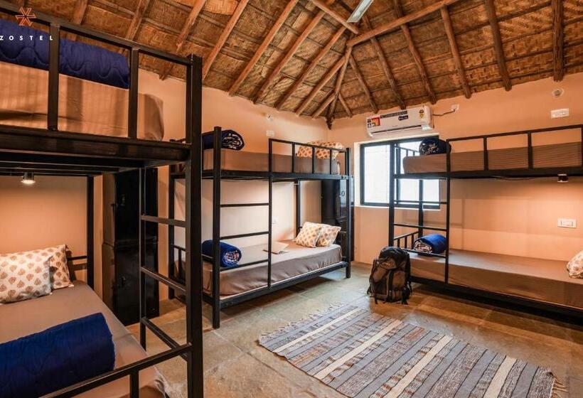 מיטה בחדר משותף, Zostel Hampi