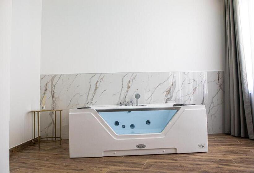 اتاق استاندارد با وان آب گرم, B&b Pietre Preziose