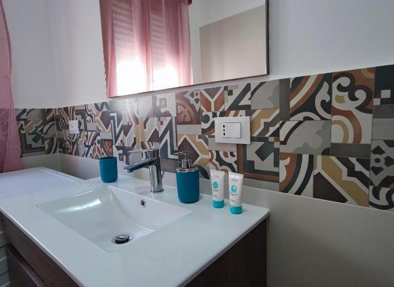 غرفة قياسية, Ciuri Ciuri