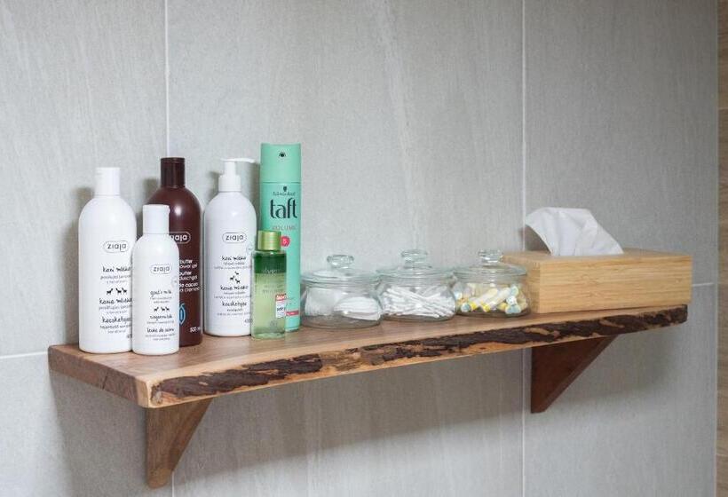 バス共有のスタンダードルーム, Kutnohorská Vyhlídka Ii