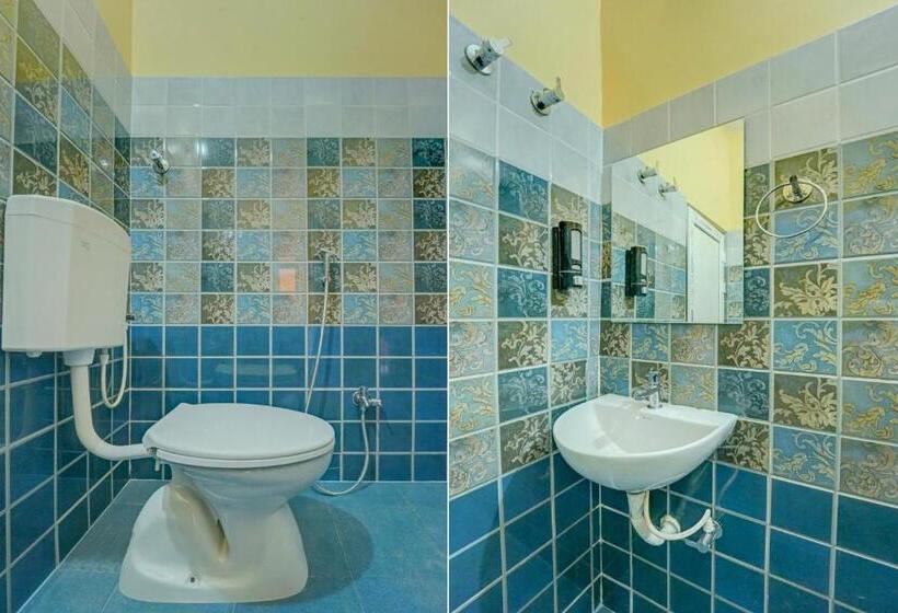 חדר דלוקס לשלושה, Super Collection O Siddhi Vinayak Hotel & Banquets