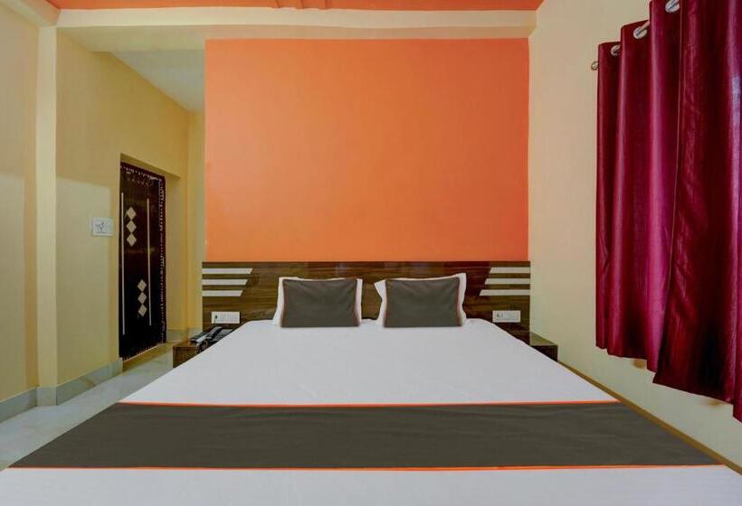 חדר דלוקס לשלושה, Super Collection O Siddhi Vinayak Hotel & Banquets