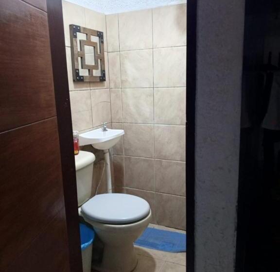 اتاق استاندارد با چشم‌انداز استخر, Guajira Hostel Scz