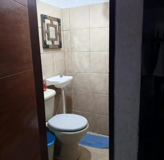 اتاق استاندارد با چشم‌انداز استخر, Guajira Hostel Scz