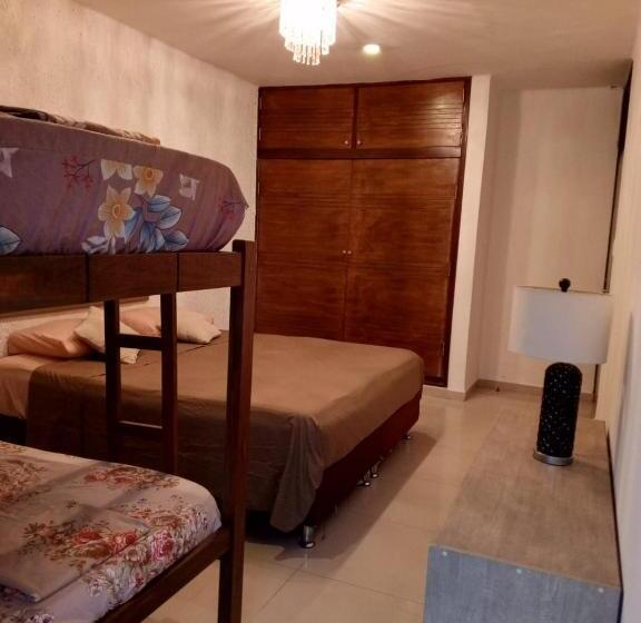 اتاق خانوادگی, Guajira Hostel Scz