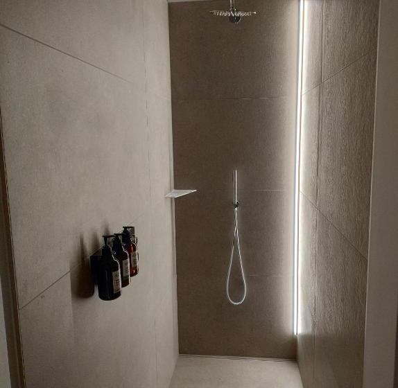 디럭스 스튜디오, Gare 55