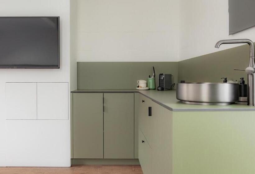 수피리어 스튜디오, Gare 55