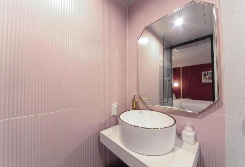 스탠다드 룸, Nd 1226