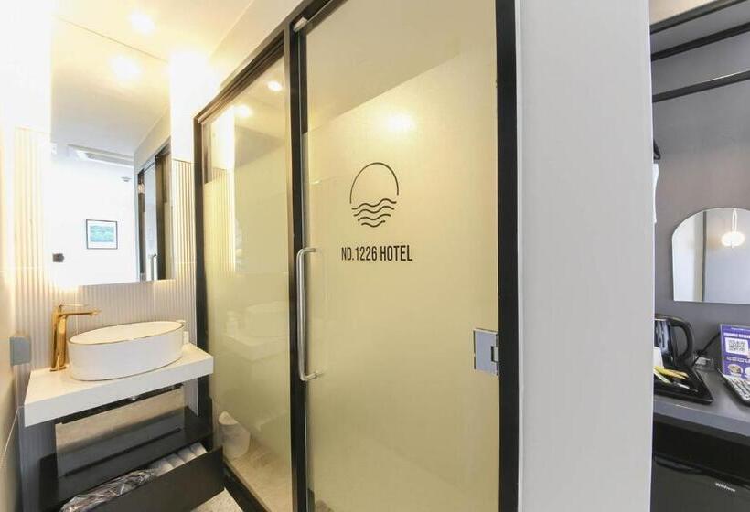 스탠다드 룸 킹사이즈 침대, Nd 1226