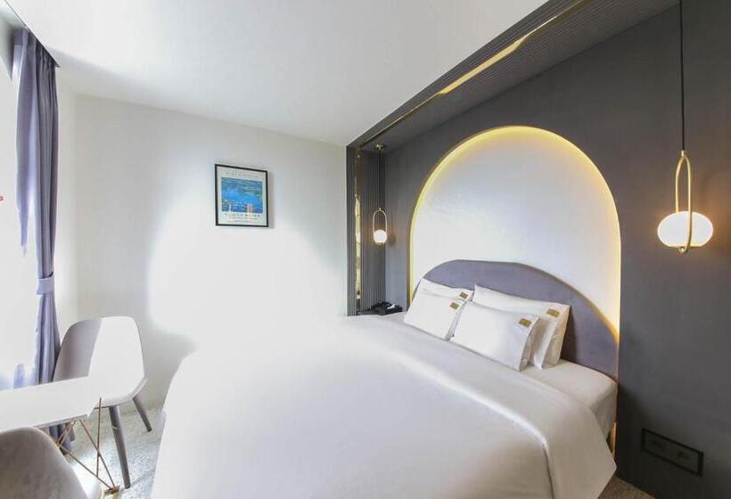 스탠다드 룸 킹사이즈 침대, Nd 1226