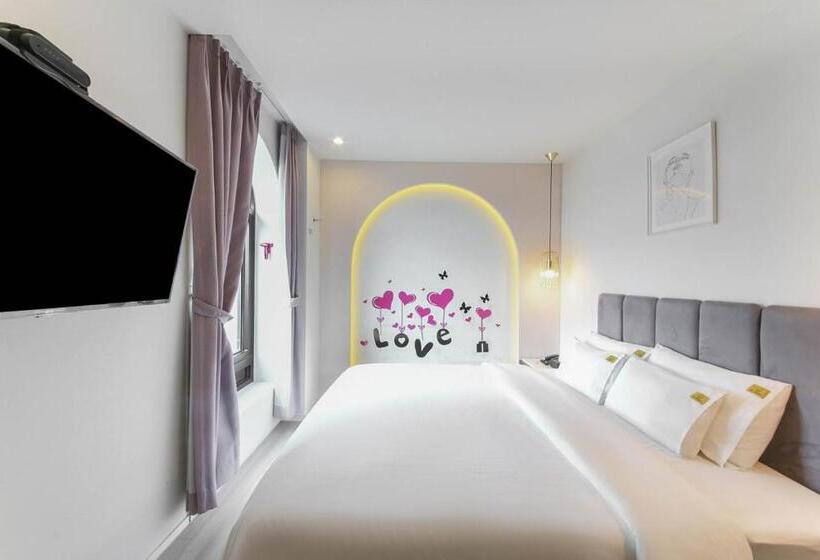 디럭스 룸, Nd 1226