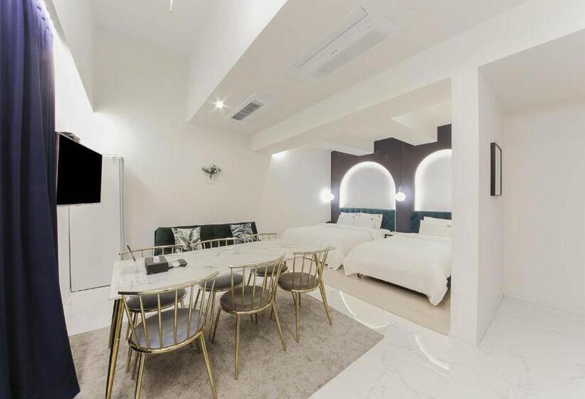 패밀리 룸, Nd 1226